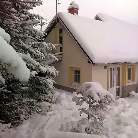 Konciny Lodge *